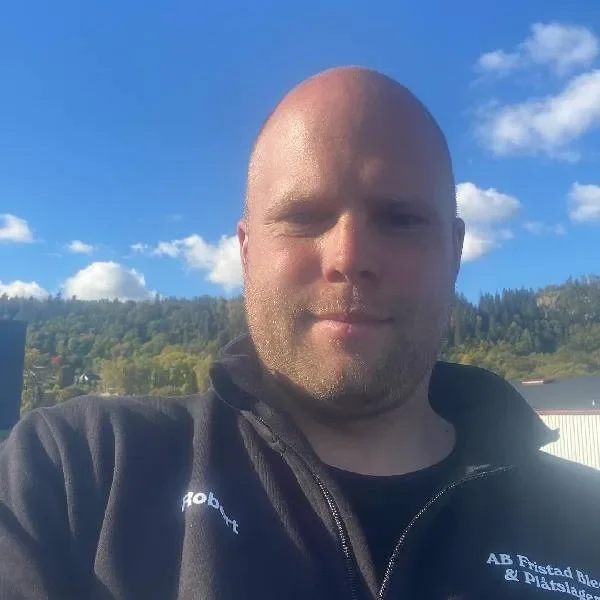 ROBERT SAMUELSSON